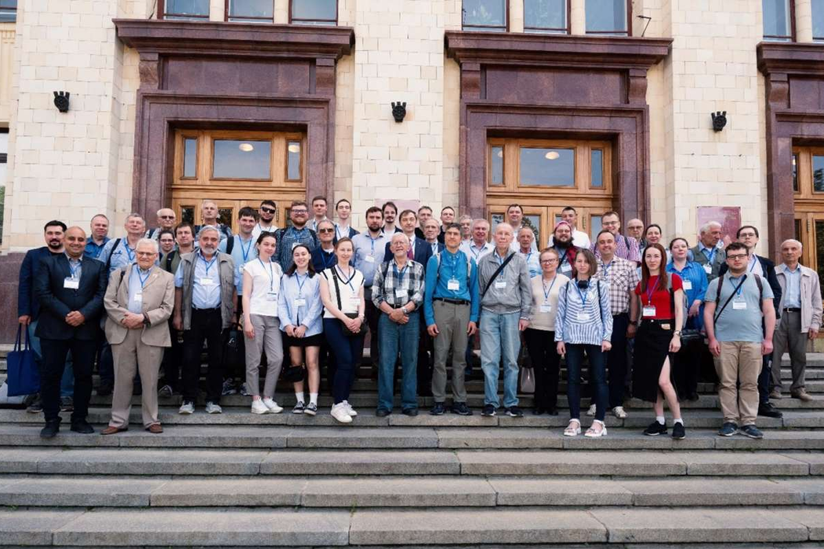 Учёные ВИФШ приняли участие в 54-й международной Тулиновской конференции по физике взаимодействия заряженных частиц с кристаллами в Москве
